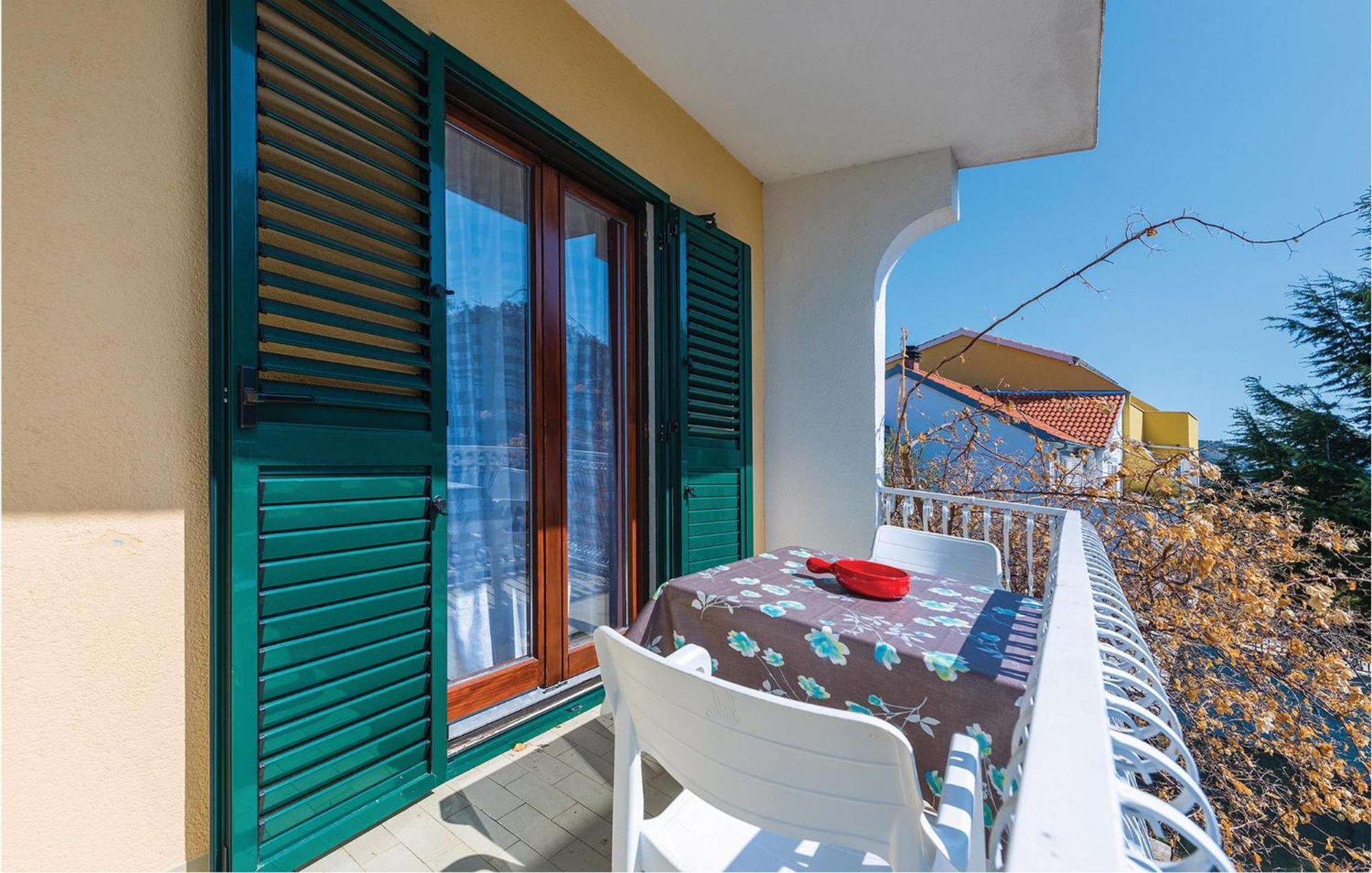 2 Bedroom Amazing Apartment In Rogoznica روغوزنيكا المظهر الخارجي الصورة